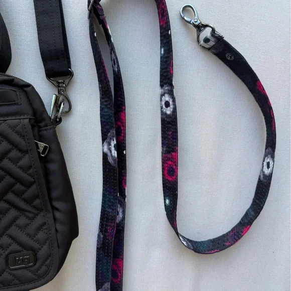 Lug Hopper Convertible Crossbody Bag - Picture 5 of 5